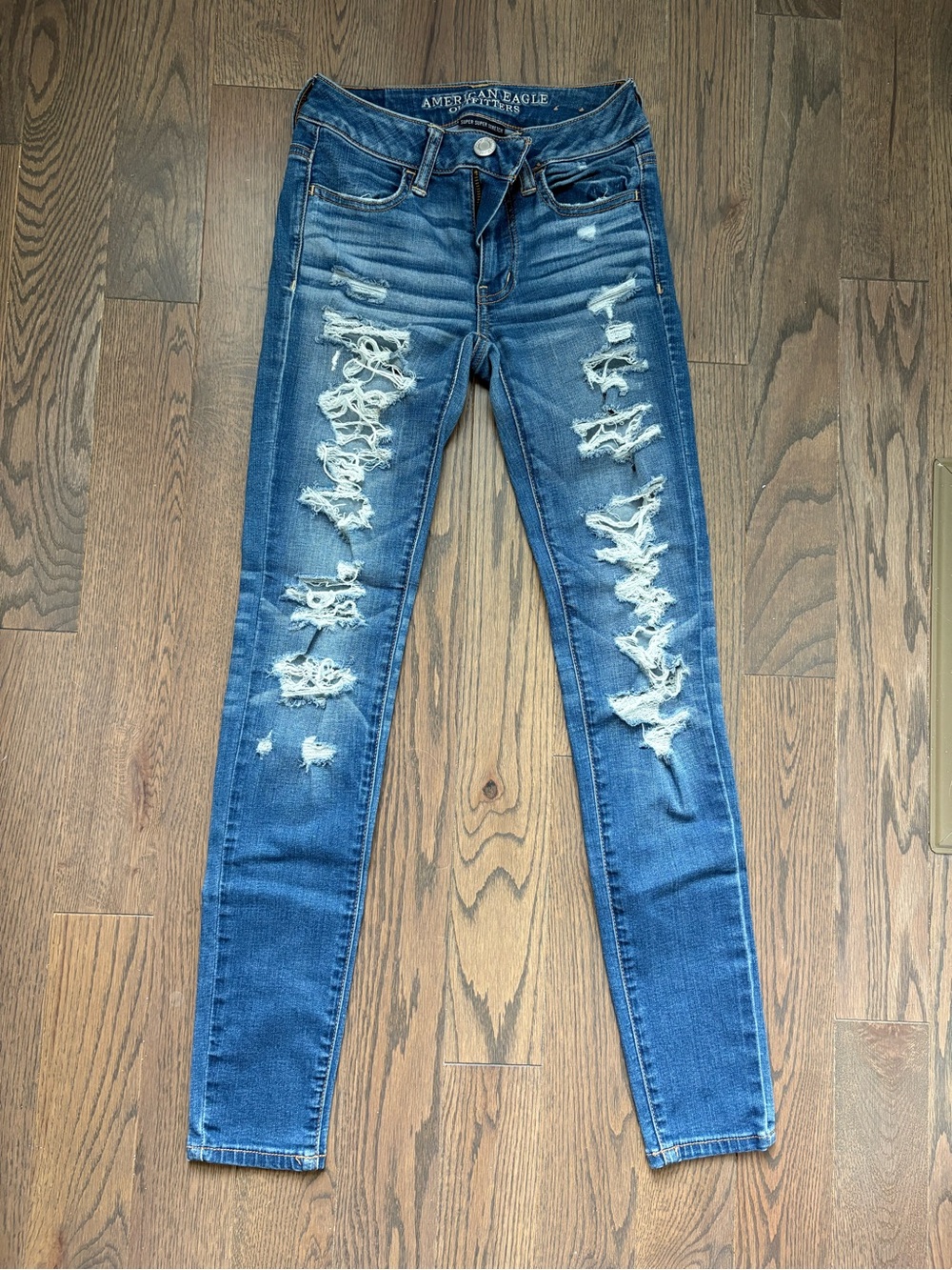 American Eagle Outfitters Women’s Distressed Skinny Jeans - Medium Blue